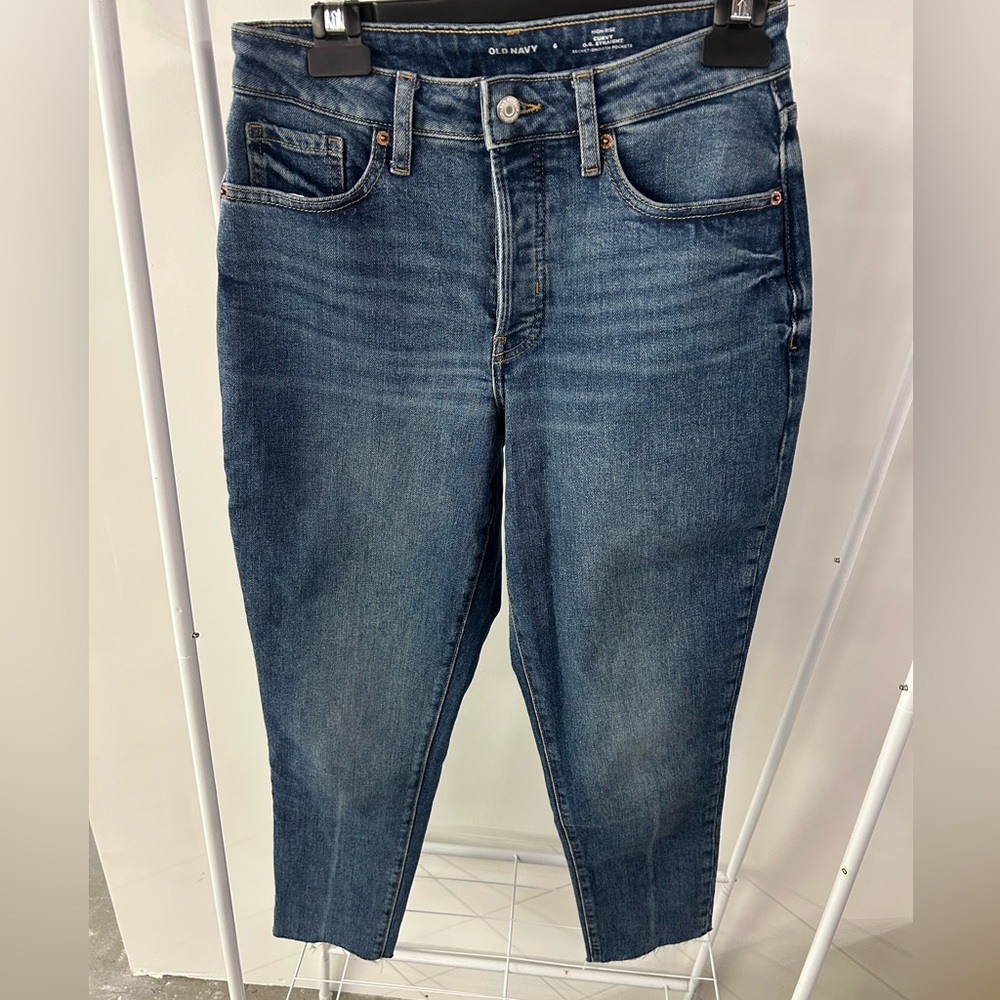 Old Navy High Rise Curvy Straight Jeans